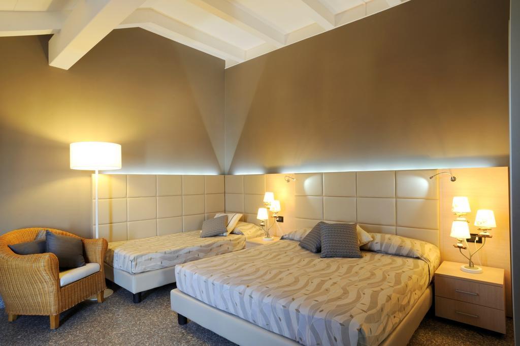 Residence Oliveto Ceriale Ruang foto
