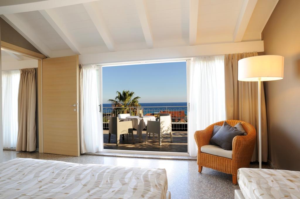 Residence Oliveto Ceriale Ruang foto