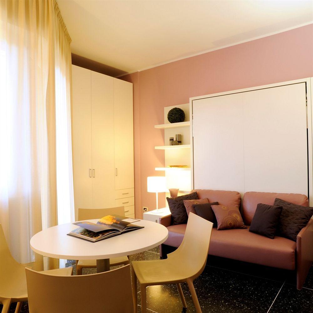 Residence Oliveto Ceriale Bagian luar foto